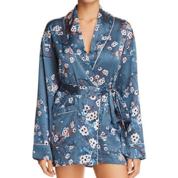 ‼LAST ONE‼🆕️NWT Sam Edelman Brand Floral Robe - Picture 4 of 8
